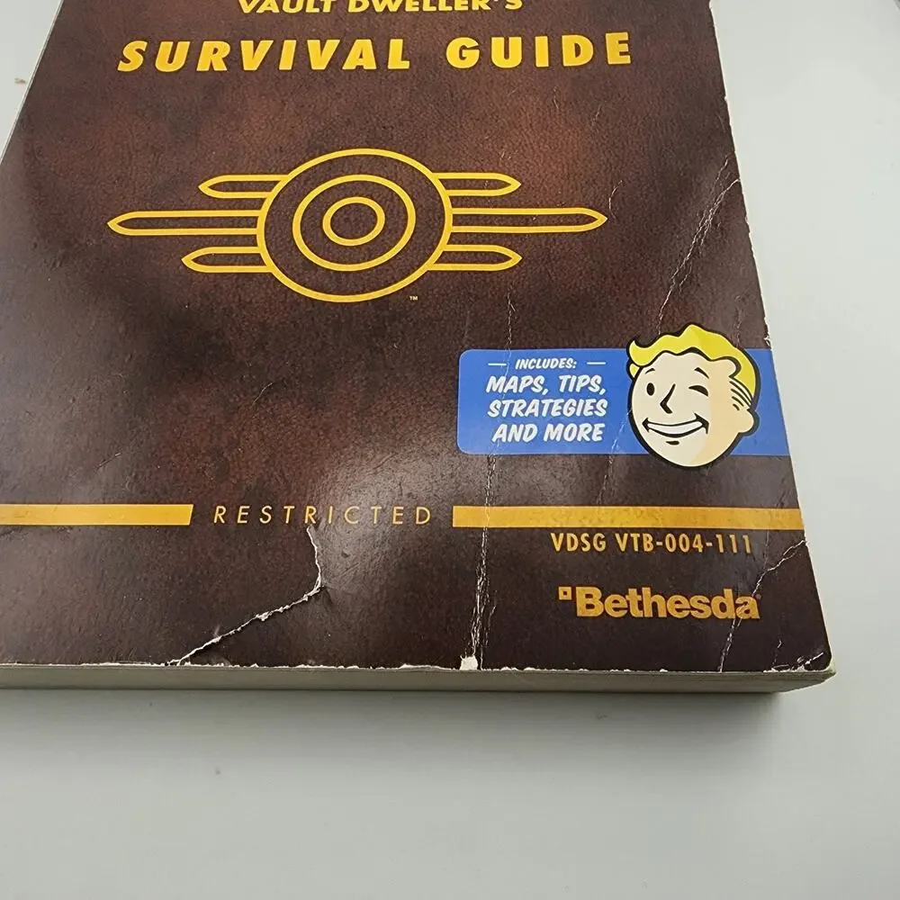 Prima Official Game Guide Bethesda Fallout 4 Vault Dweller's Survival Guide